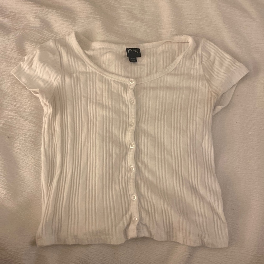 white target top size medium brand art class